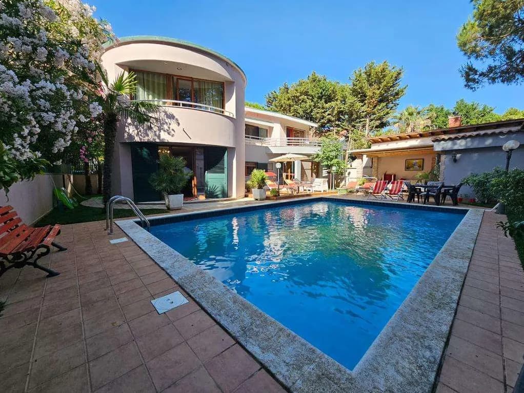 4-bedroom villa for sale in Qerret, Kavaje