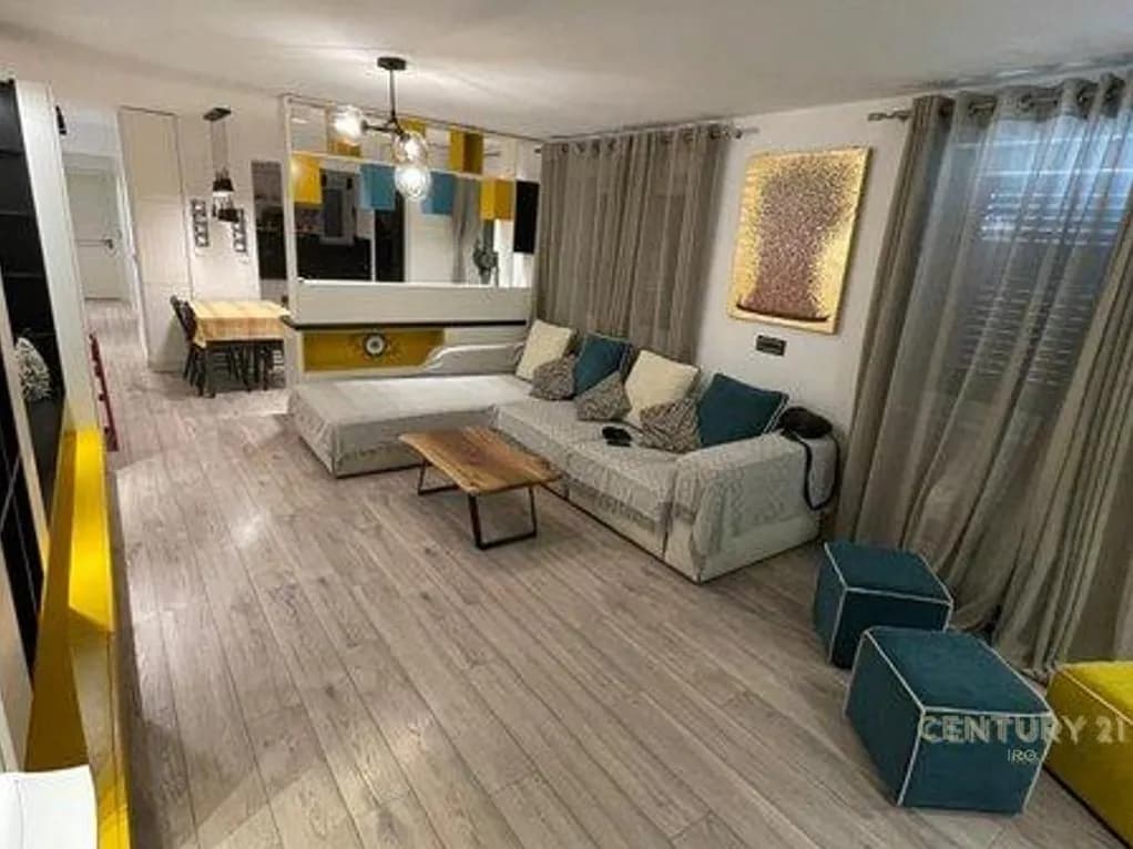 Apartament 3+1 në shitje pranë qendrës së Tiranës