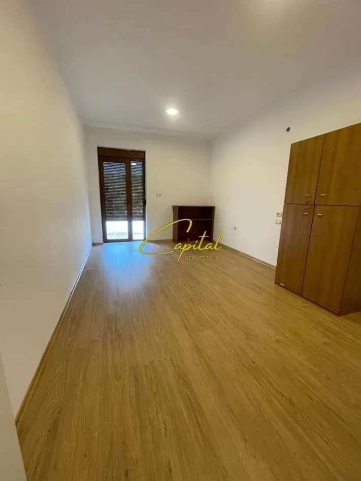 Image of a property with details: Office for rent in rruga Irfan Tomini, Tirana