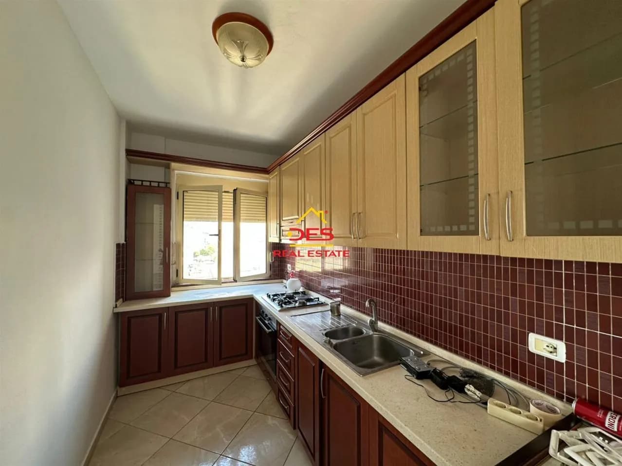 Apartament 1+1 me qira në Lagjen 5 Maj, Elbasan