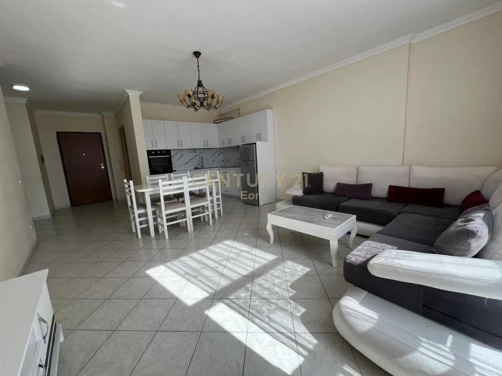 Apartament 2+1 me qira në Spitalit Rajonal te Durresit, Durres