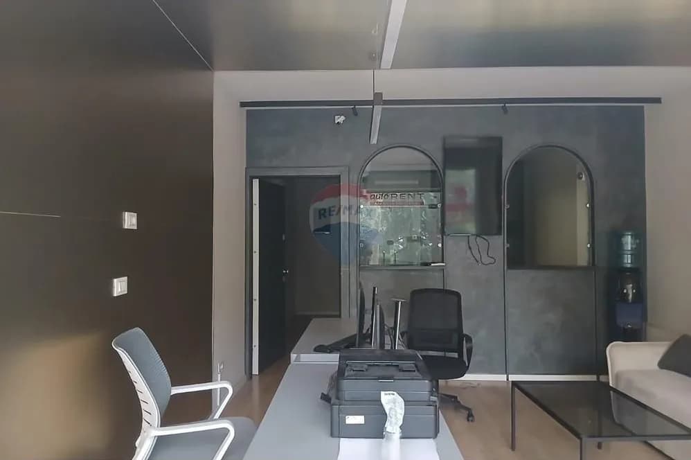 Image of a property with details: Zyrë me qira në ish ekspozites, Tiranë