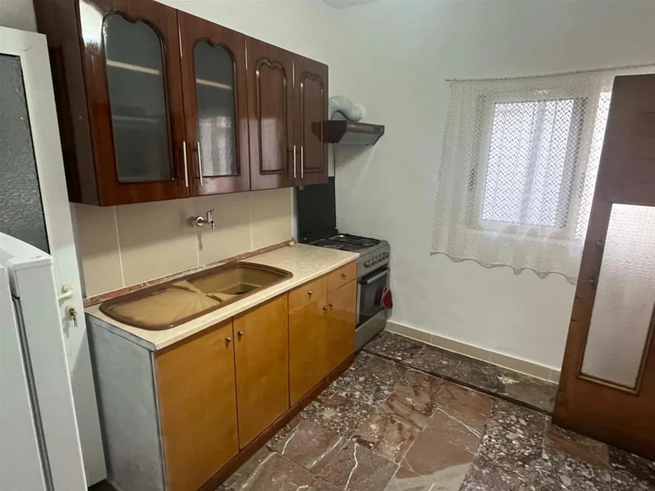Shtëpi private 1+1 me qira në lagjen 1, rruga Ramis Aranitasi, Korçë