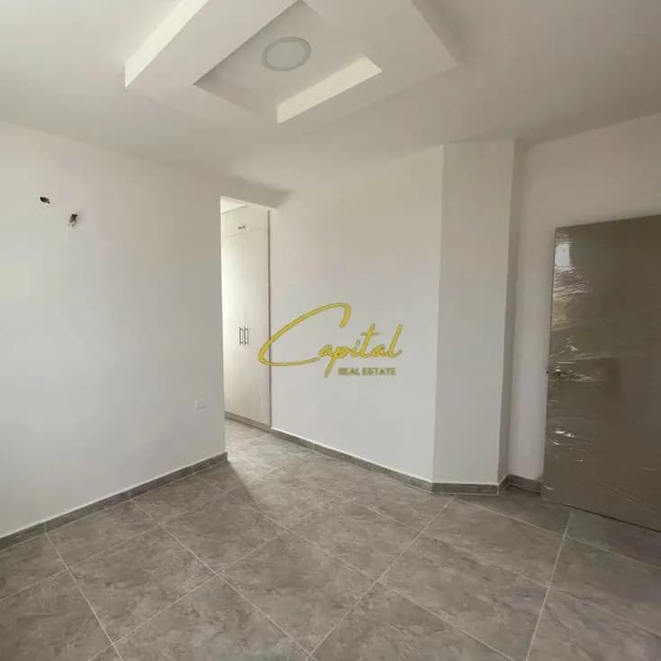 Image of a property with details: Zyrë me qira në Piazza Italia, Tiranë