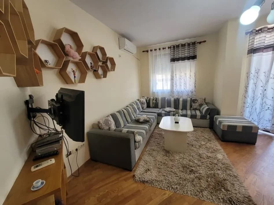 Apartament 1+1 me qira në Spar 2, Tiranë