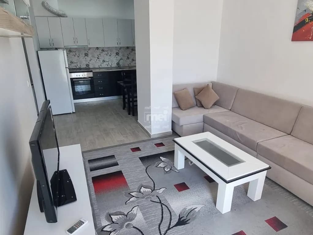 Apartament 2+1 me qira në Qendër të Durrësit, Durrës