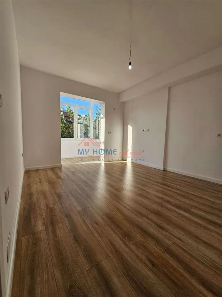 Apartament 1+1 në shitje në Rrugën e Kavajës, Tiranë