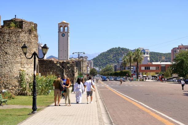Panoramic view of Elbasan showcasing modern urban living and real estate opportunities