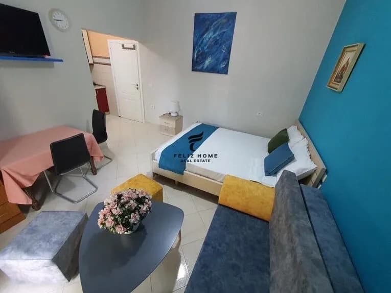 Vilë 8+1 në shitje në Durres Plazh, Durres
