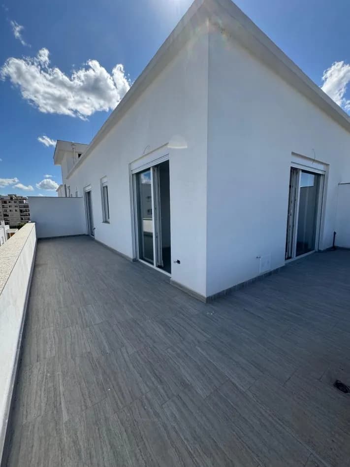 Apartament 2+1 në shitje në Unazën e Re, Tiranë