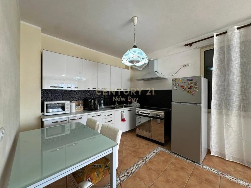 Apartament 1+1 në shitje në Qendër, Durrës
