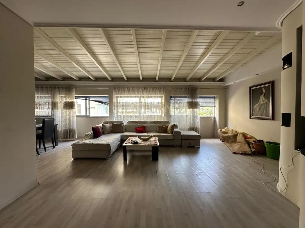 2-bedroom apartment for sale in Pallati me Shigjeta, Tirane