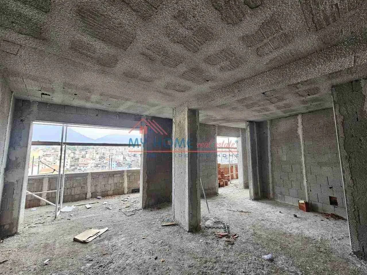 2-bedroom apartment for sale in Kompleksi Grand, Tirane