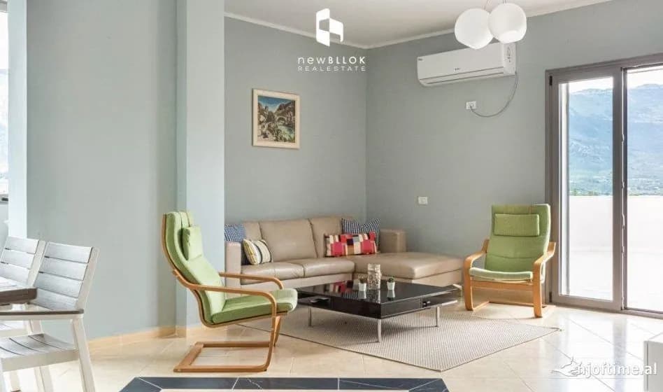 Apartament 3+1 në shitje në qendër të Orikumit, Orikum