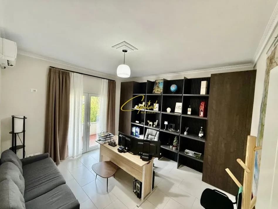 Image of a property with details: Zyrë me qira në Rruga Fuat Toptani, Tiranë