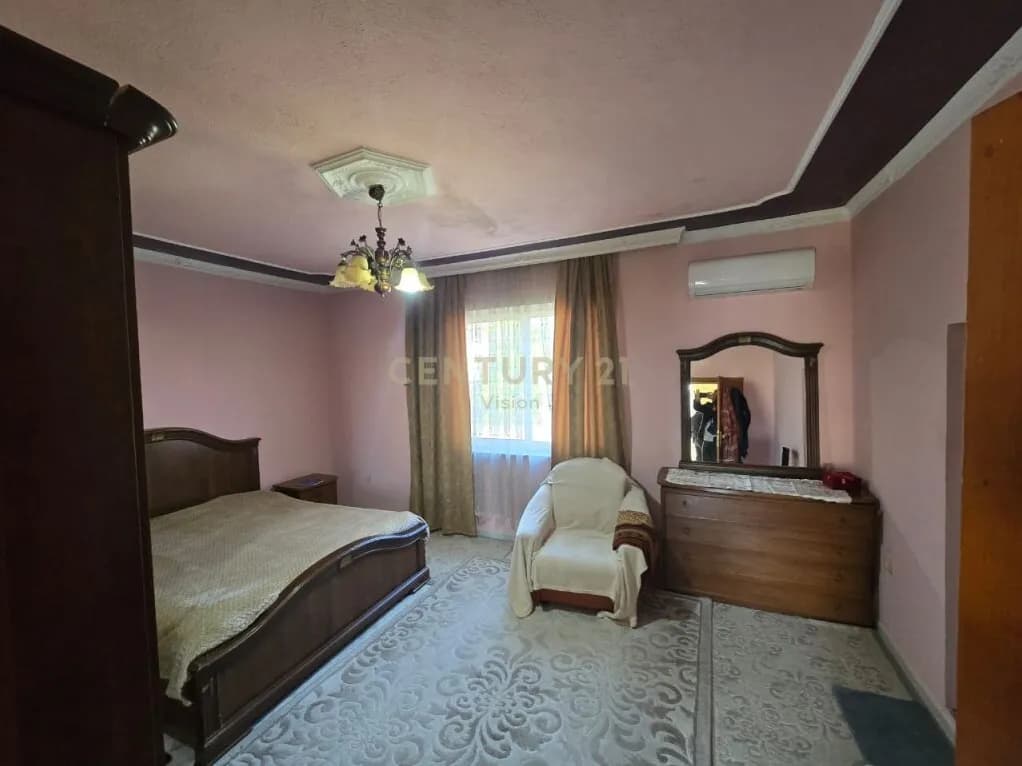Vilë 5+1 në shitje në Shkodër, Dobraç