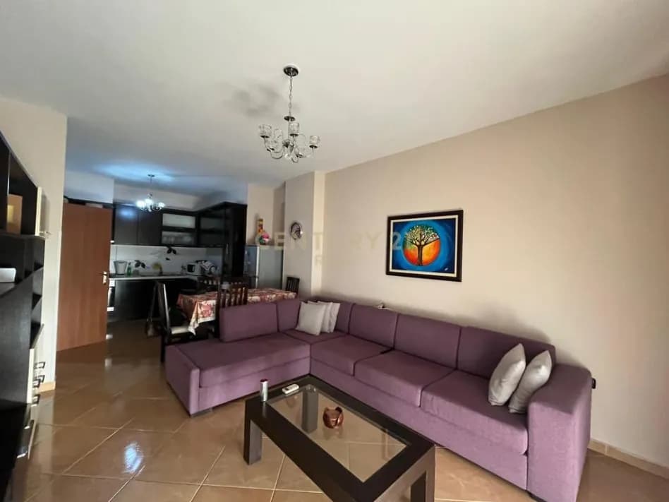 Apartament 1+1 me qira në Unaza e Re, Tiranë