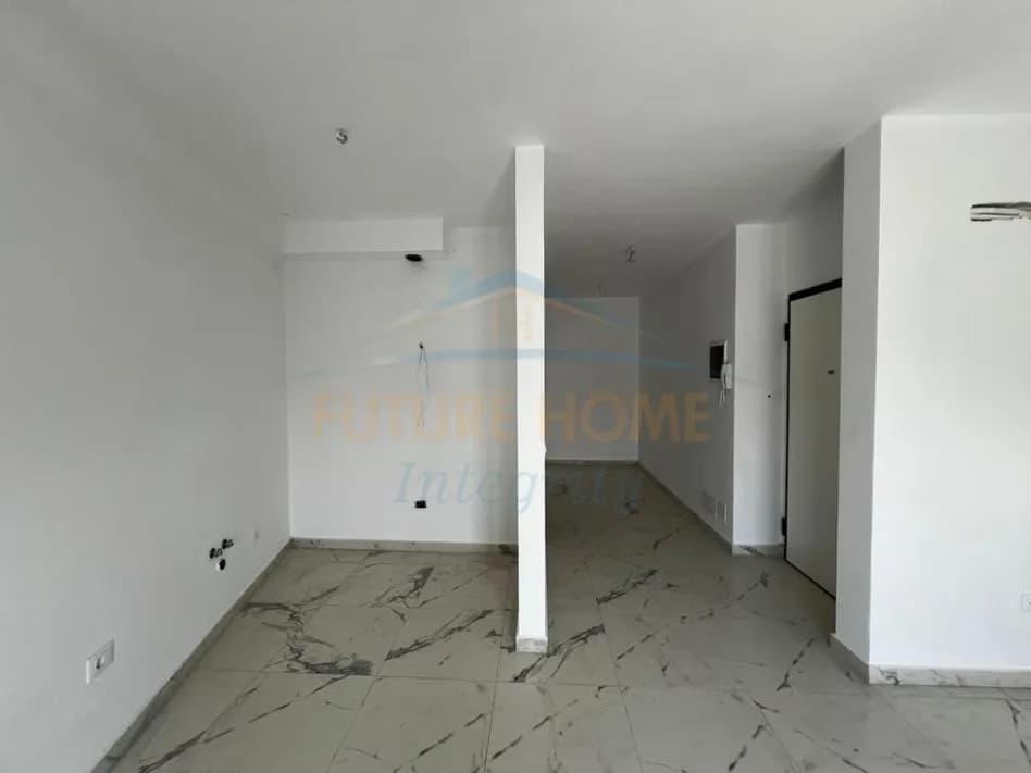 Image of a property with details: 1-bedroom office for rent in Shkolla Baletit, Tirane