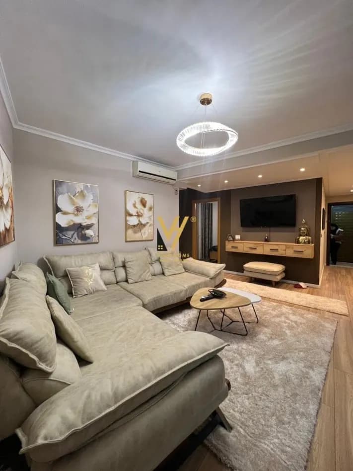 Apartament 2+1 në shitje te Drejtoria e Policisë, Tiranë