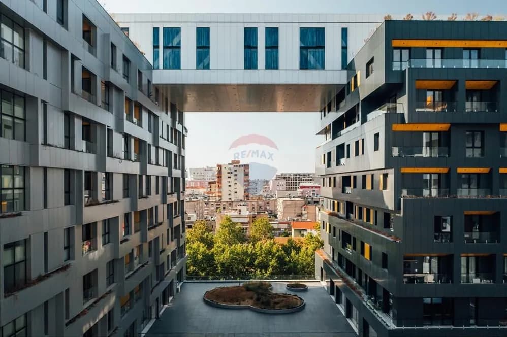 1-bedroom apartment for sale in Kompleksi Square 21, Tirane