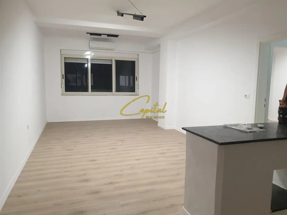 Image of a property with details: Zyrë me qira në Rruga Brigada 8, Tiranë
