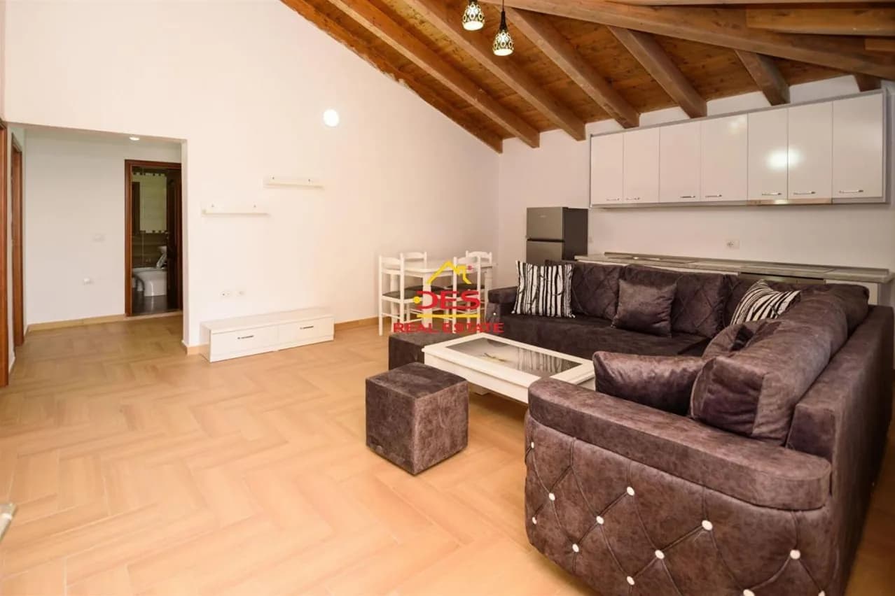 3-bedroom villa for rent in shkolles jopublike ",xhyheri", Vlore