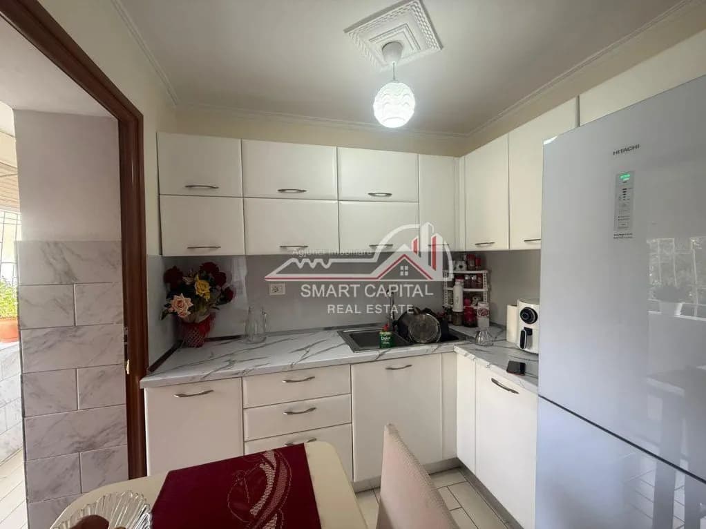 Apartament 2+1 në shitje në Zona Çole, Vlorë