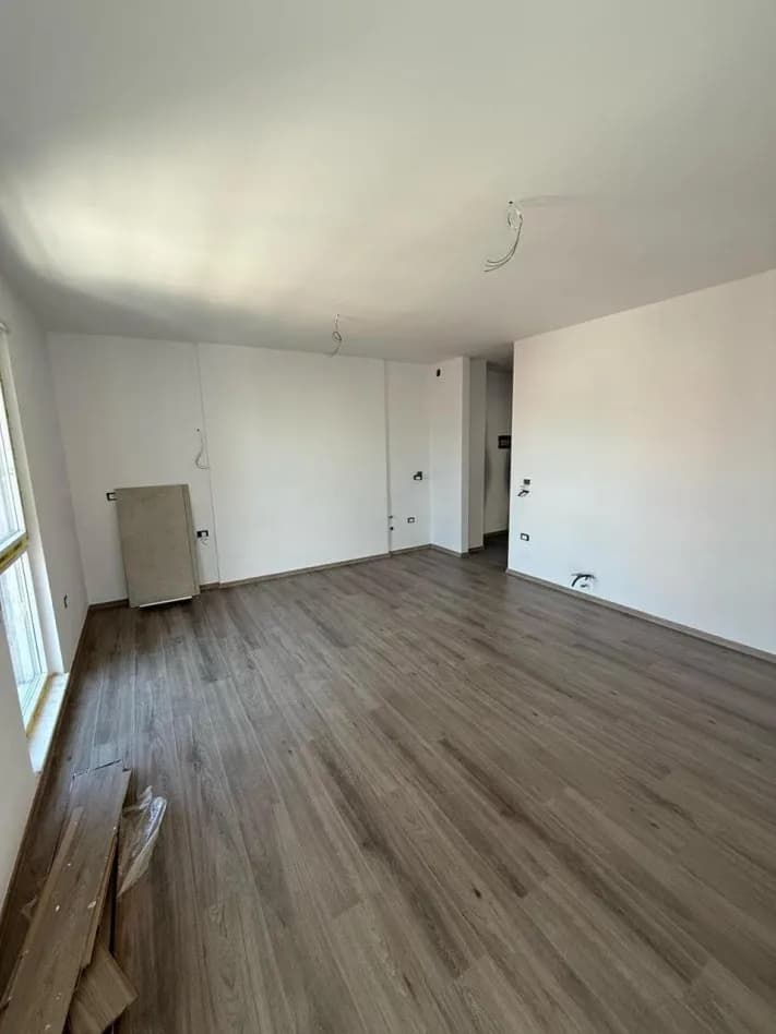 Apartament 1+1 në shitje në Rrugën Xhanfize Keko, Tiranë