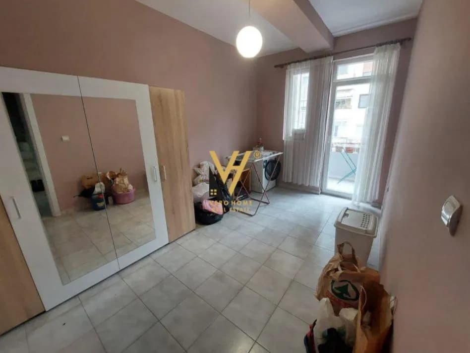 Vilë 5+1 në shitje në Shkolla e Baletit, Tiranë