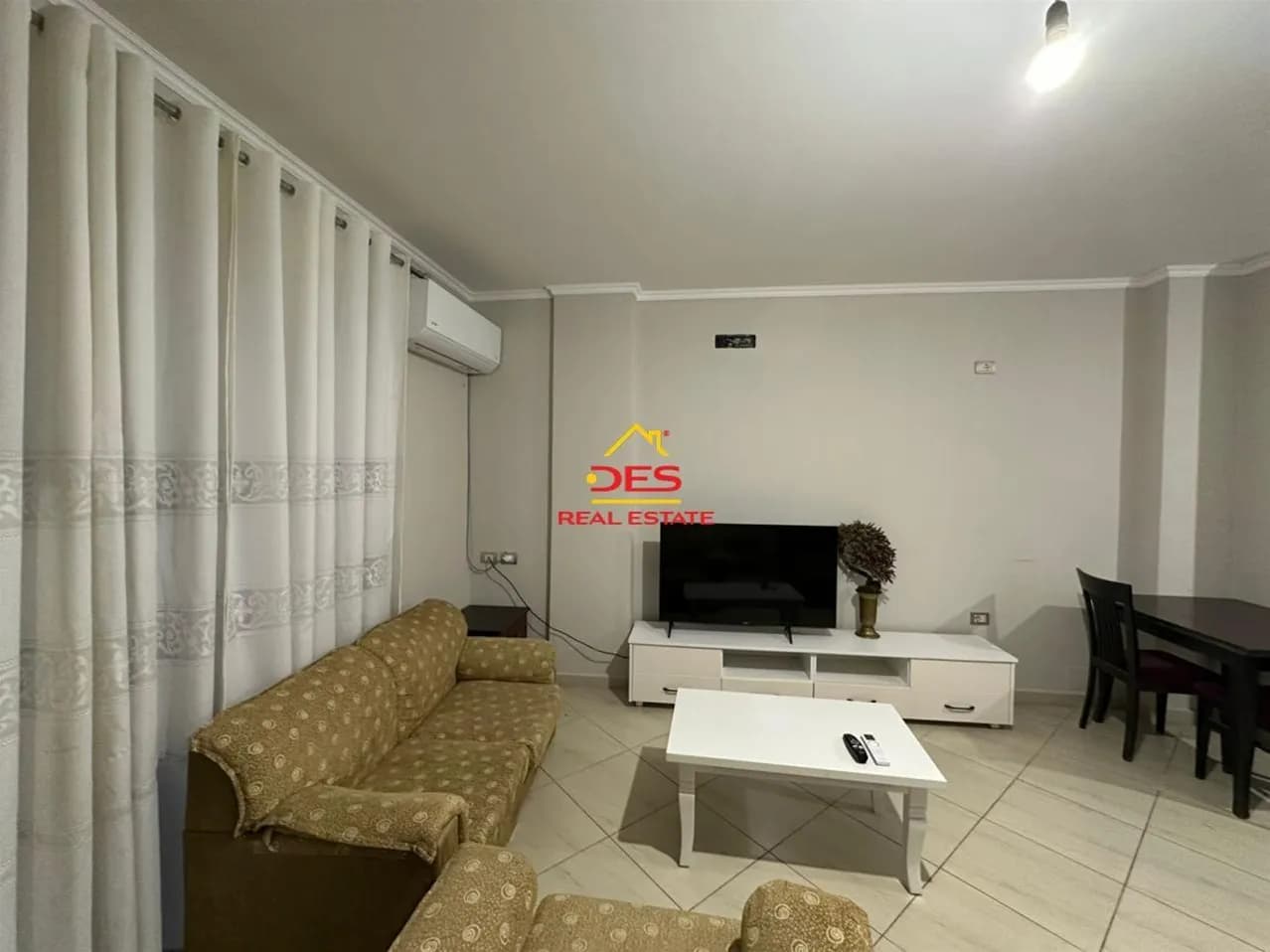 Apartament 1+1 me qira në lagjen Haxhias, Elbasan