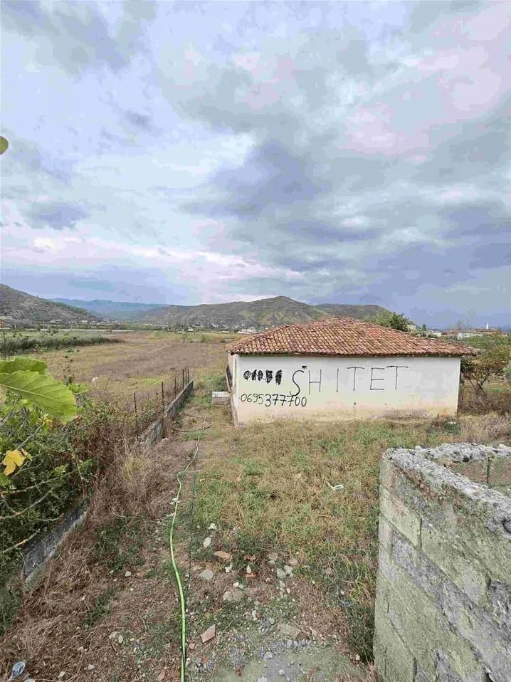 Shtëpi private 3+1 në shitje në Elbasan Valas, Elbasan